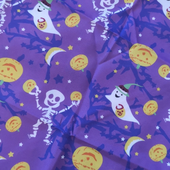 8 dog bandanas - Picture 5 of 9